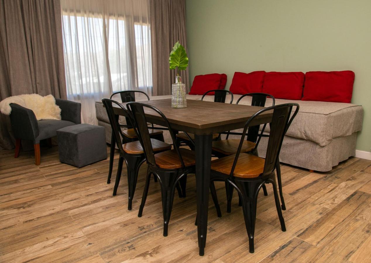 Senderos Aparts & Suites El Chalten Luaran gambar