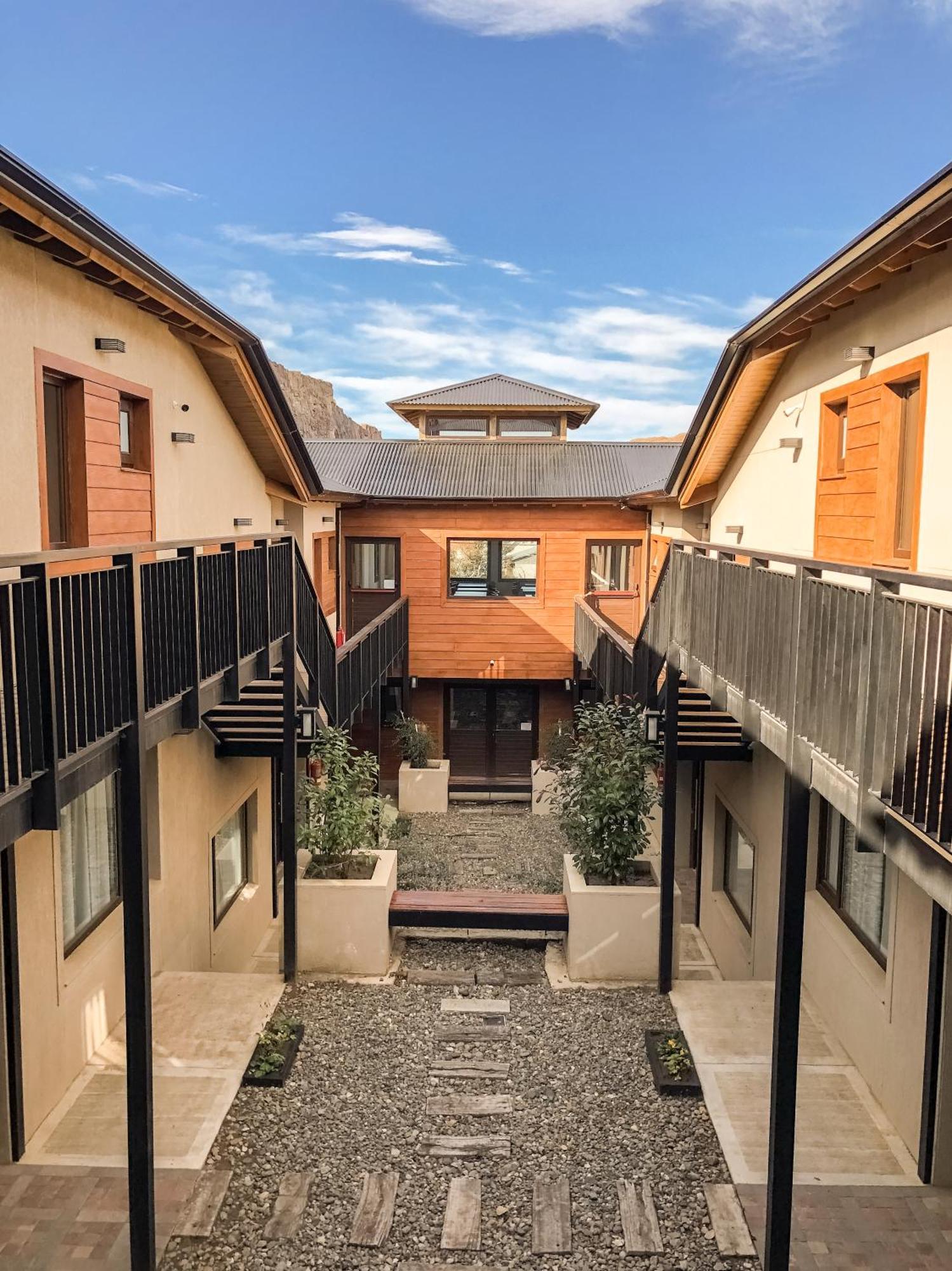 Senderos Aparts & Suites El Chalten Luaran gambar